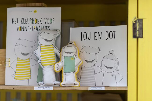 Een gepersonaliseerd rouwjuweel met een handschrift om dicht bij je te dragen en voor altijd te koesteren